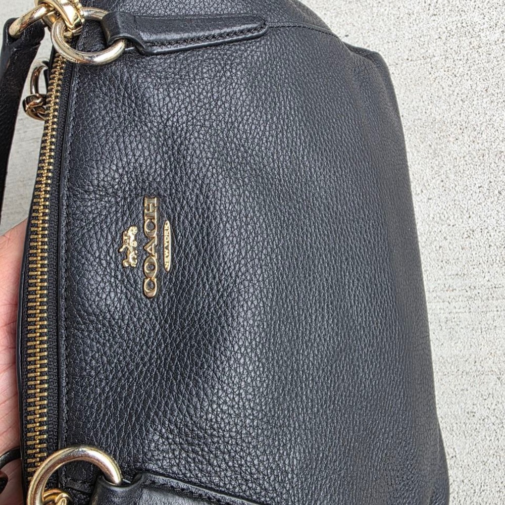 👜 Coach F28993 Pebbled Leather Zip Top Tote Bag Black Gold Hardware - Picture 2 of 10